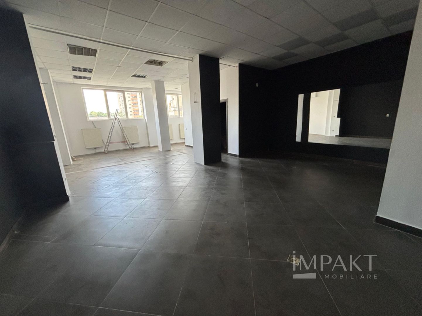 De închiriat spațiu comercial Piața Cipariu 500mp - Poză 5