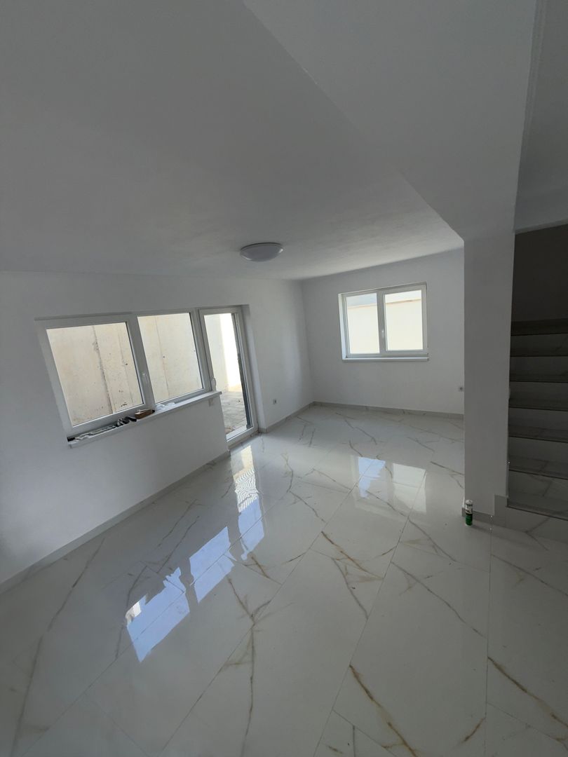 Casa de vanzare in Alba Iulia zona Cetate - Poză 1