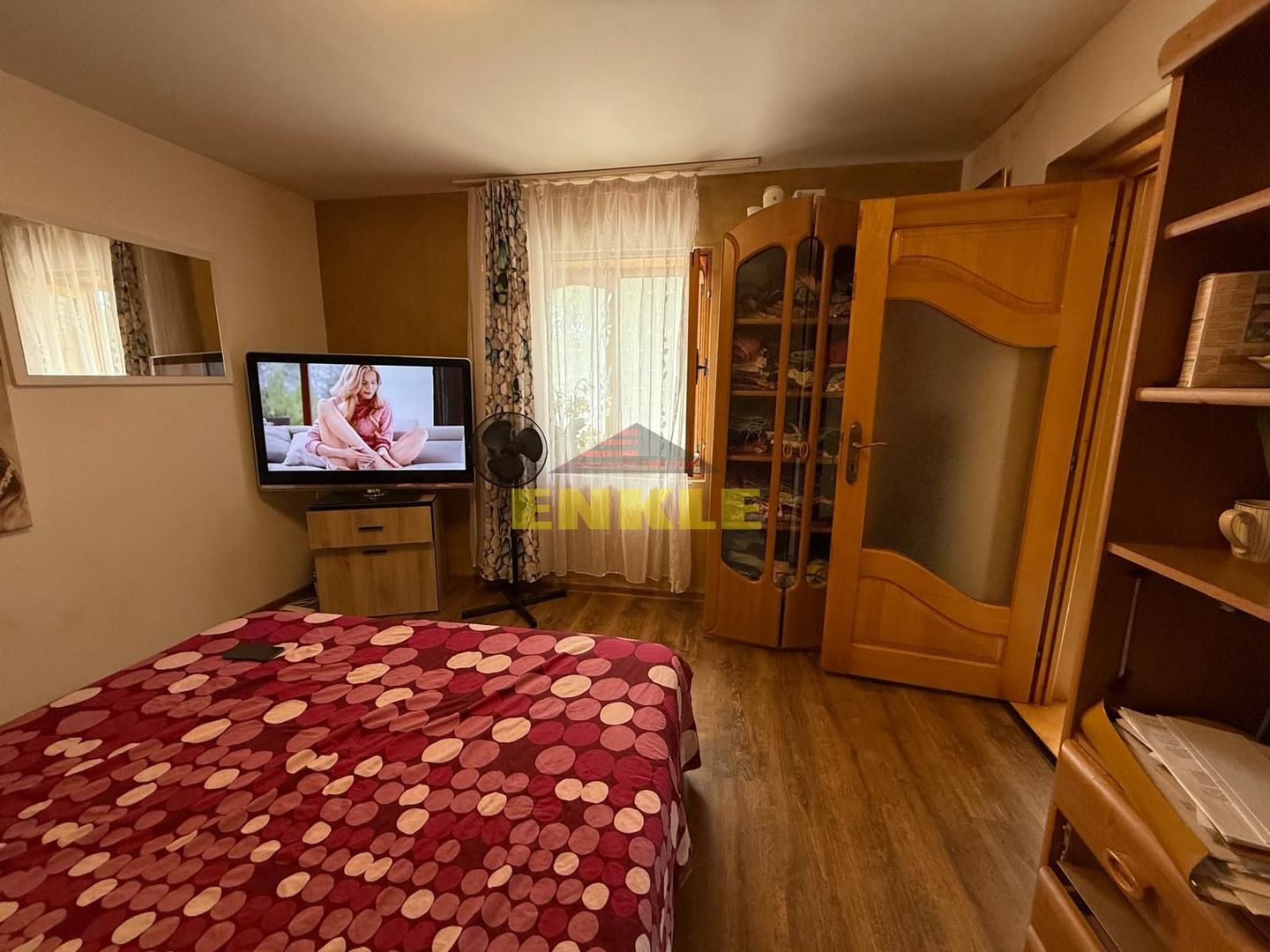 De vanzare casa in Hudum, teren generos. - Poză 5