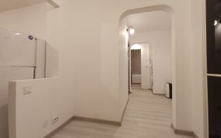 Apartament 3 camere Decomndat RENOVAT–  vis-a-vis de Palas Mall - Poză 1