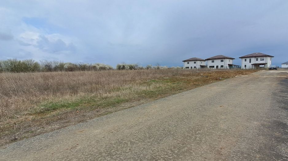 Corbeanca zona Paradisul Verde, teren pretabil investitie, comision 0% - Poză 1