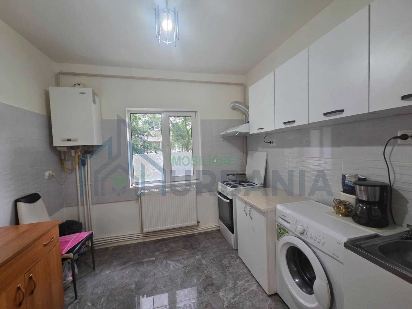 Apartament 3 camere decomandat, parter înalt, zona Mircea cel Bătrân, Iași - Poză 1