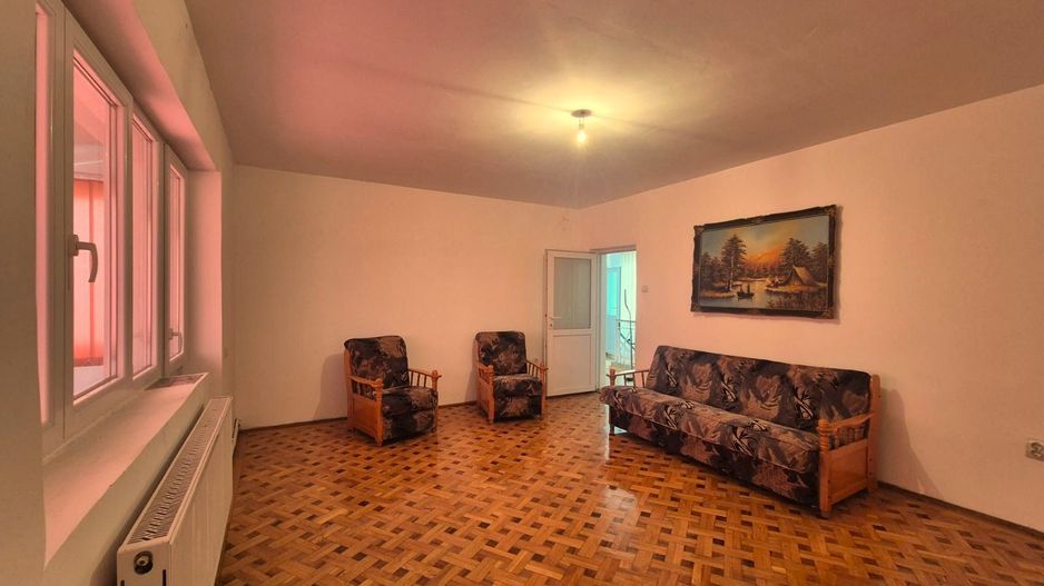 Casă pretabilă investiție, spațioasă, singur în curte, 600 mp teren - Poză 13