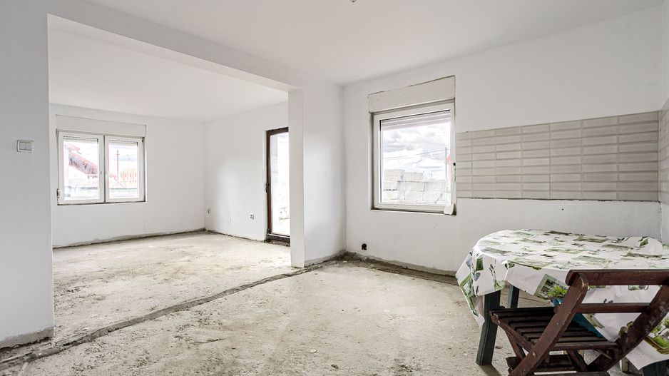 Casă nouă la gri cu 5 camere în Vladimirescu - Poză 6
