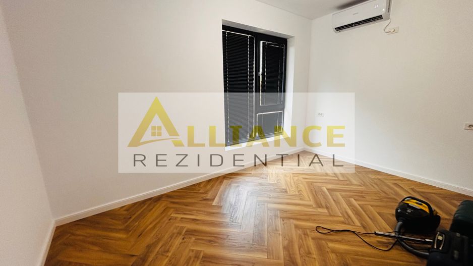 Casa  individuala cu piscina incalzita  5 camere 120 mp utili 280 - Poză 14