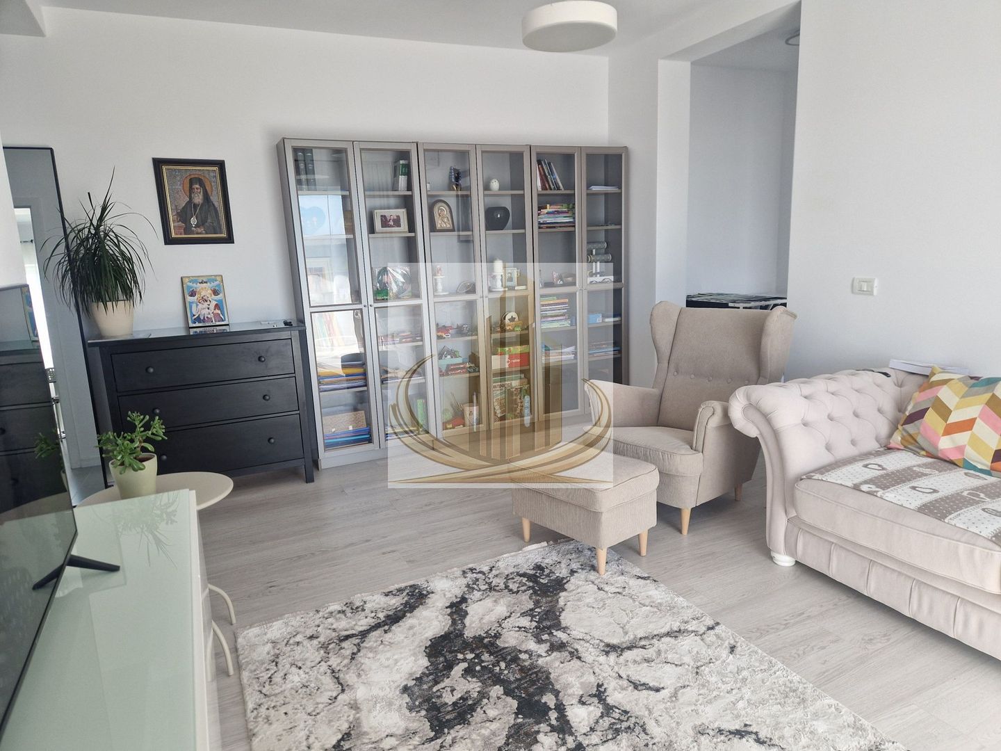 Apartament 2 camere Mehala | Bloc nou | Parcare | Etaj 1 - Poză 2