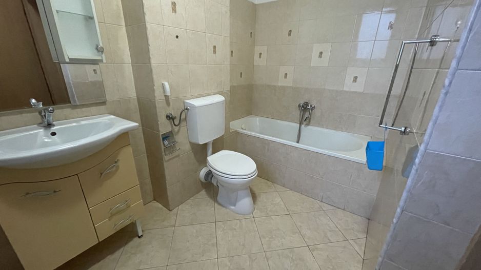 Apartament doua camere,etaj 1,doua locuri de parcare - Poză 14