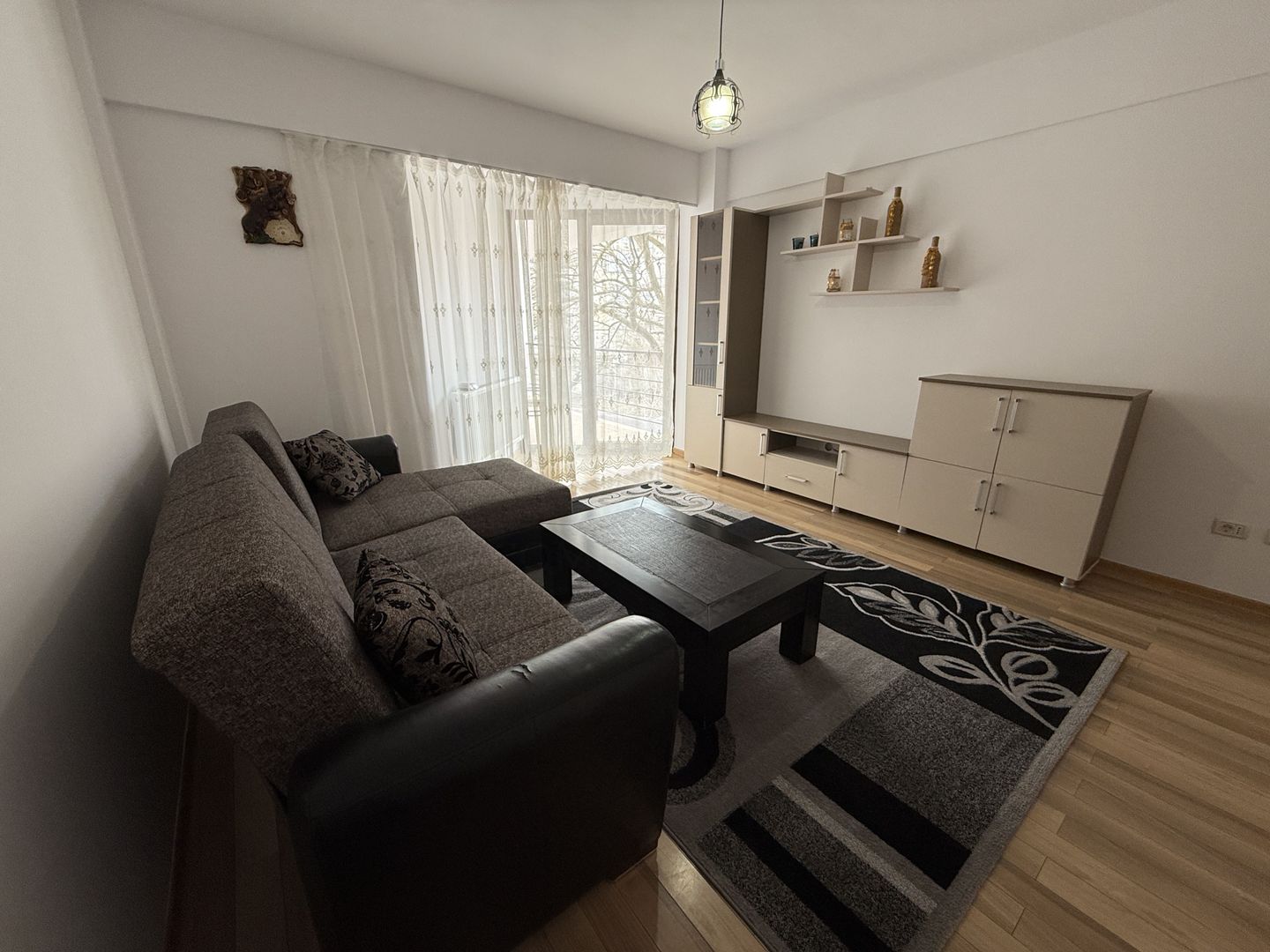 APARTAMENT 2 CAMERE | ETAJ 1 | TERASA - Poză 3