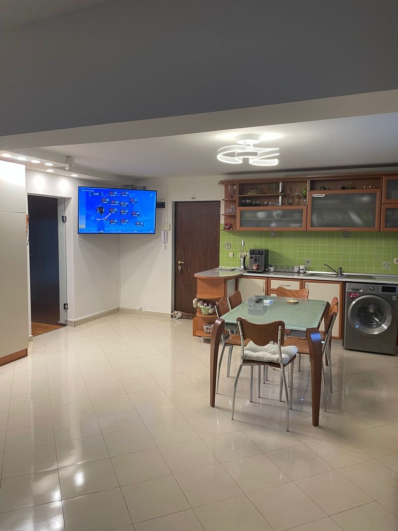 De vanzare Apartament 3 camere Matei Basarab, Calarasi, Central - Poză 5