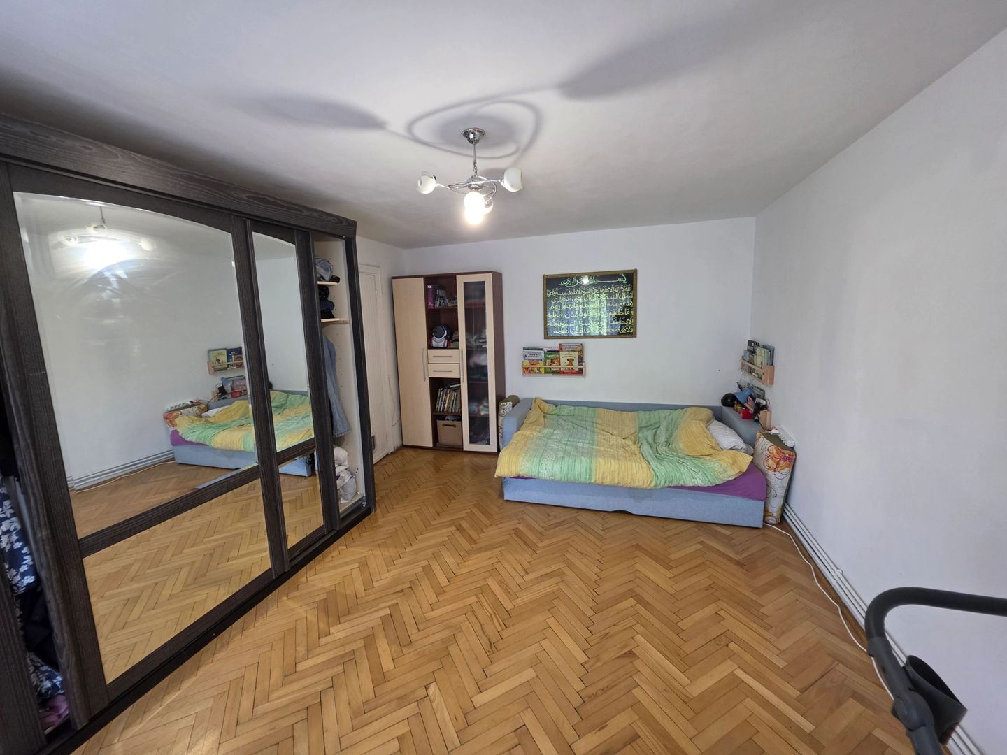 Vand apartament cu 4 camere aproape de centru - Poză 18