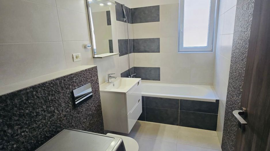 Giroc | 3 Camere | 2 Bai | Mobilat si Utilat | Loc de parcare - Poză 11