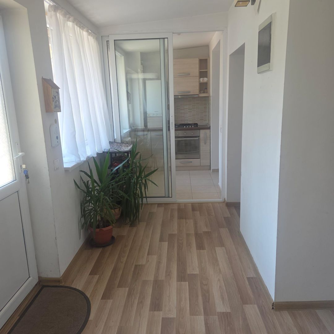 Apartament 2 camere zona Blumana - Poză 1