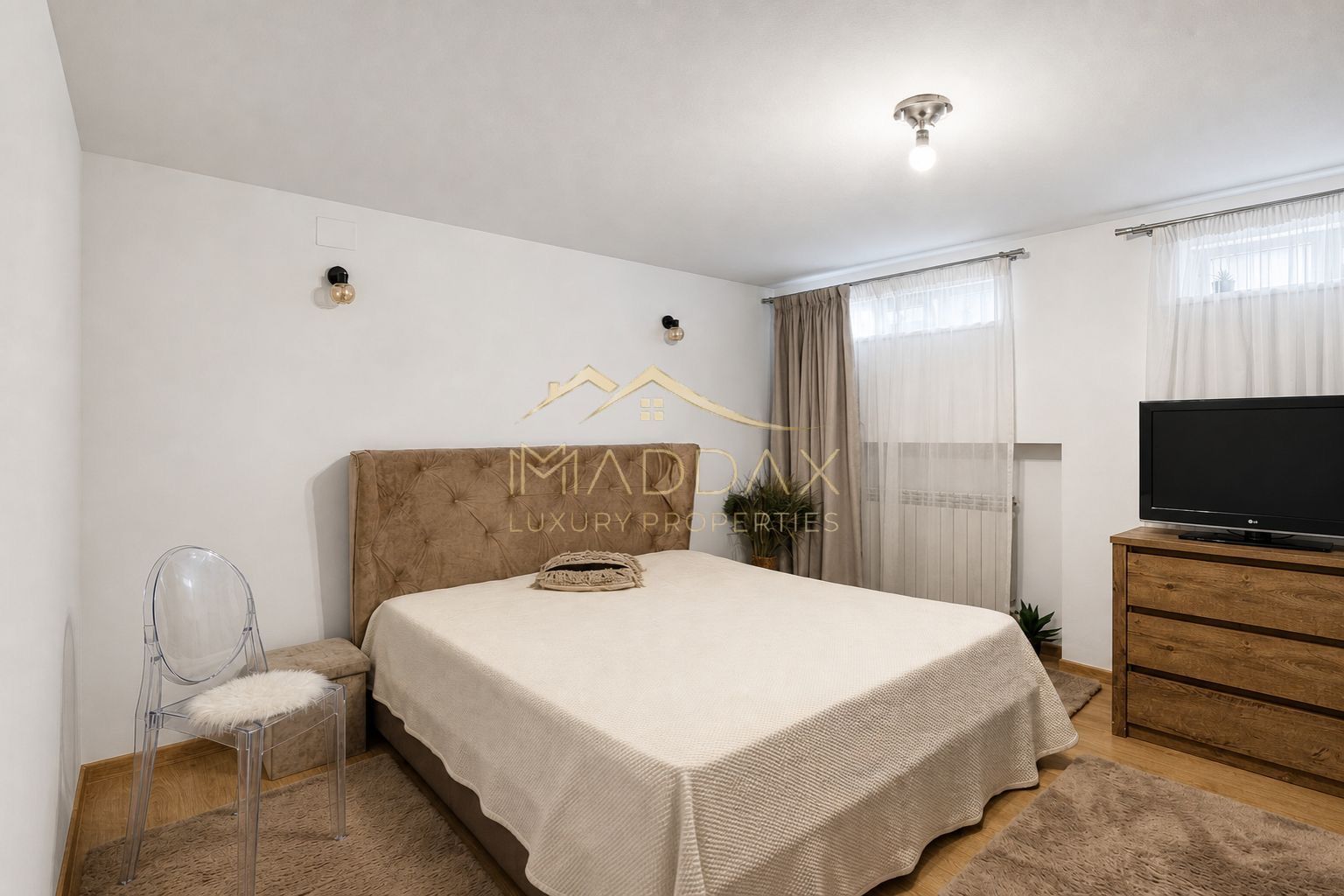 Vila Exclusivista cu 5 camere *3000mp curte si deschidere la lac* // Snagov - Poză 36