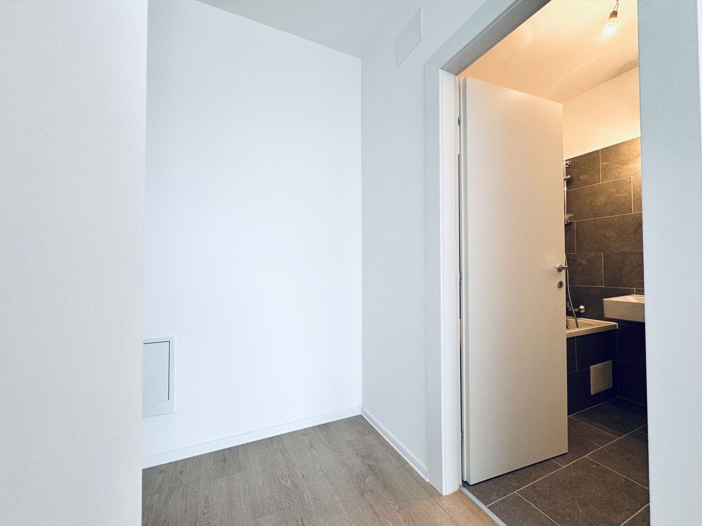 3 camere - 100 mp UTILI - Etaj intermediar. Atria Urban Resort - Poză 8