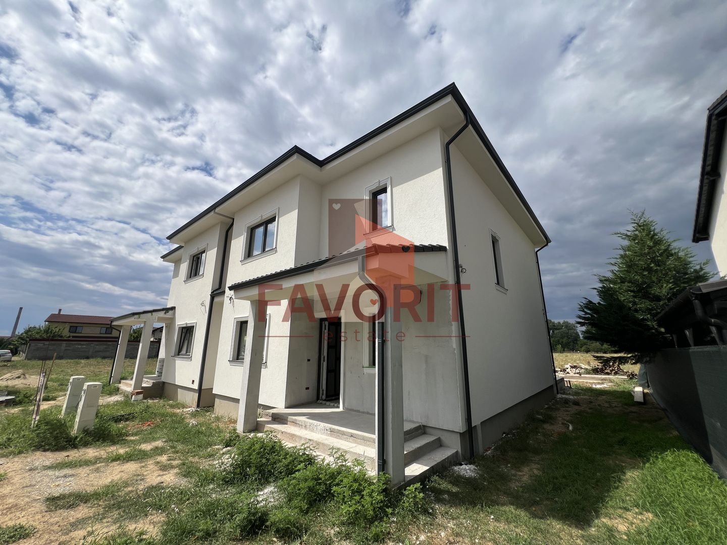 Duplex 4 camere despartit prin camera tehnica | Chisoda - Poză 1