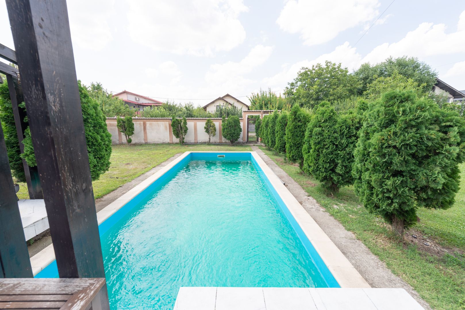 Vila cu piscina, 6 camere, 254mp utili, 815mp teren, com. Berceni - Poză 42
