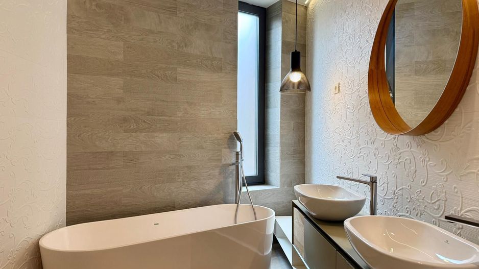 Refined Luxury Residence | Exclusive Villa with Private Spa - Poză 25