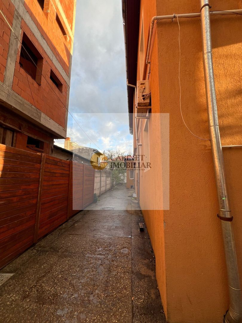Vilă Modernă în Domenii, Aproape de Biserica Casin - Poză 17