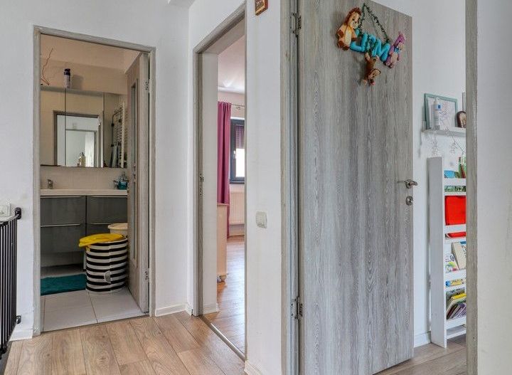 Tunari- Vilă individuală -4 camere si gradina- - Poză 14