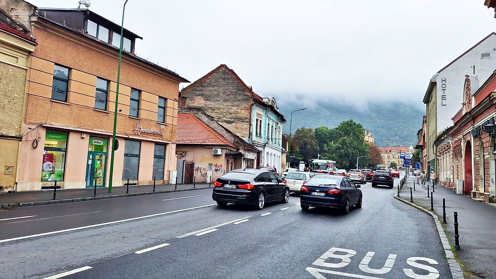 Str Lunga, zona Mielul Alb, spatiu comercial de 82mp tip crama, 129900 euro - Poză 1