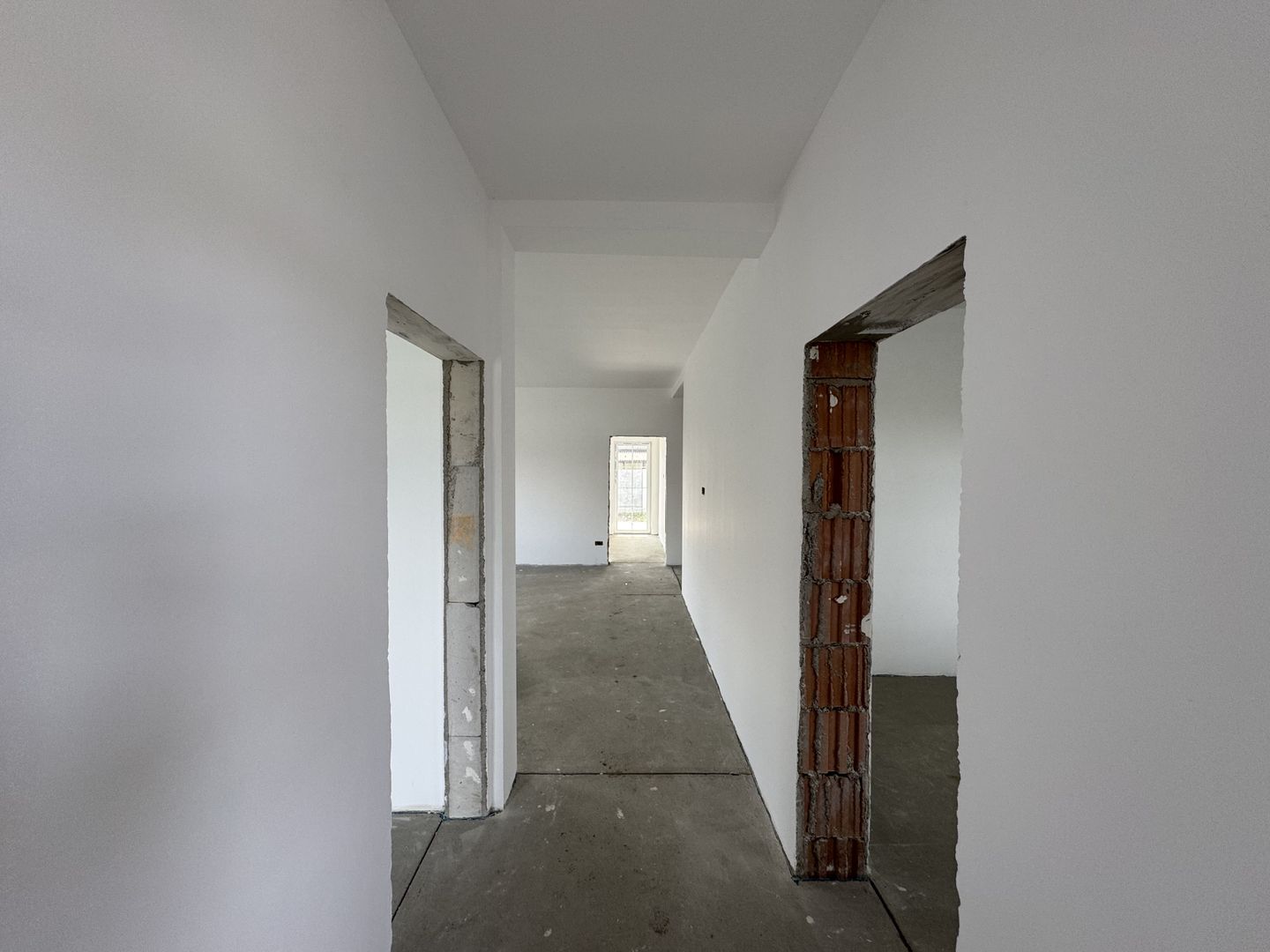 Casa Individuala Parter Sanmihaiu Roman,4 Camere,2 Bai,Proiect Modern - Poză 10