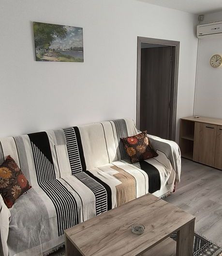Apartament 2 camere renovat, metrou Parc Drumul Taberei, - Poză 1