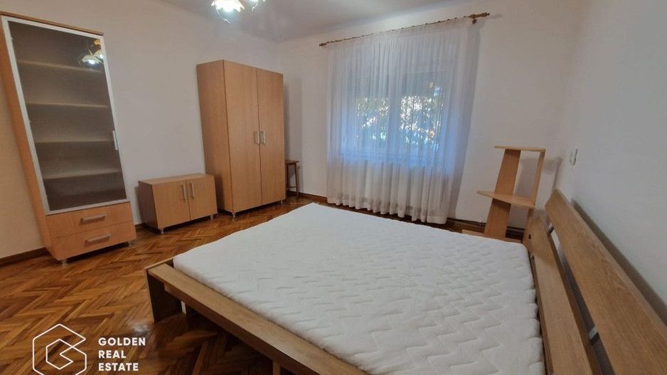 Casa frumos amenajata, 4 camere, 2 bai, curte proprie, zona linistita, Gradiste - Poză 7