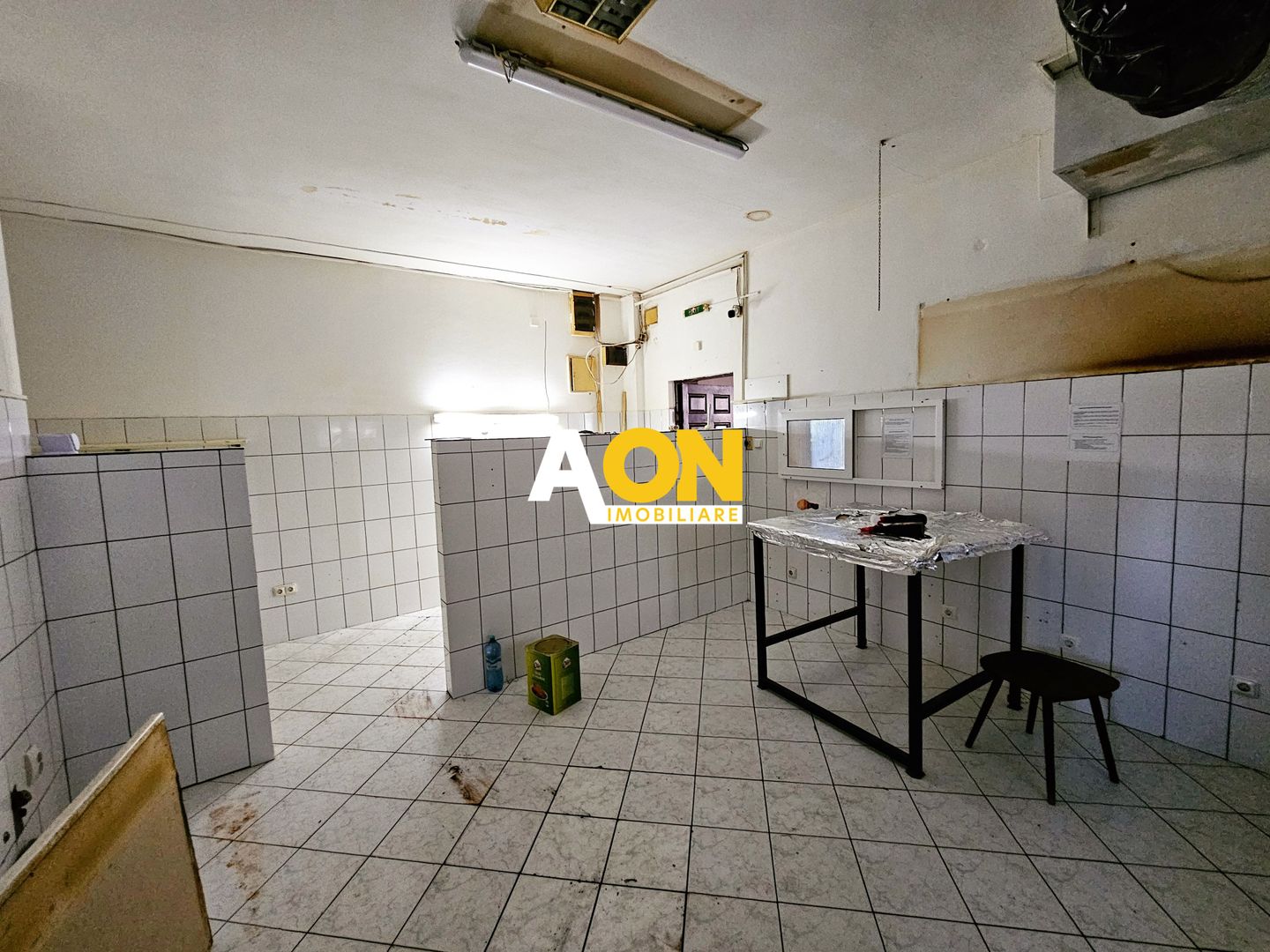 Spatiu comercial sau de birouri, 325 mp utili, M-uri - Poză 10