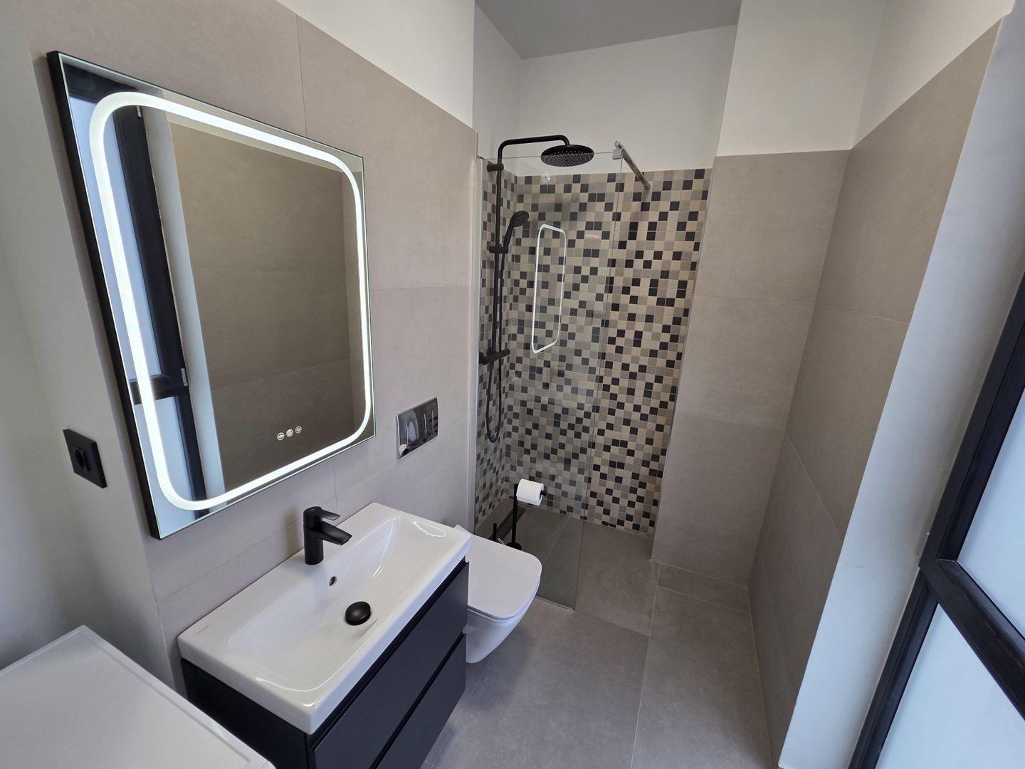 NOU! Apartament 3 camere complet mobilat, finisaje de calitate - Poză 8