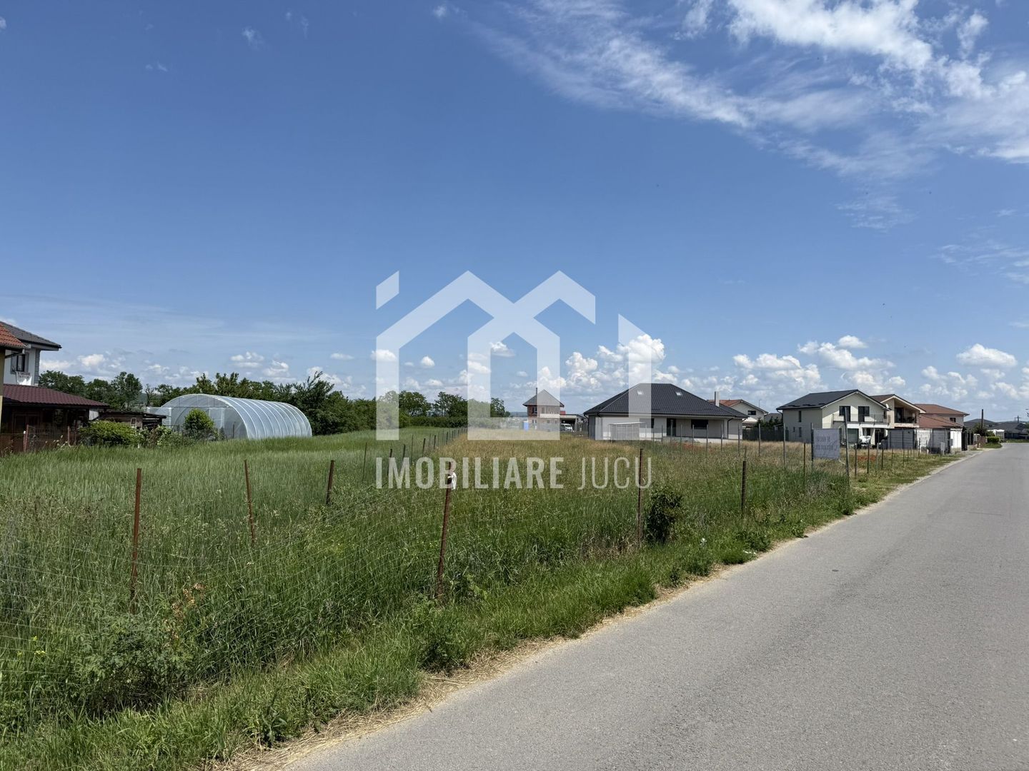Teren autorizat pentru 2 case individuale – 1.400 mp | Jucu de Mijloc - Poză 1