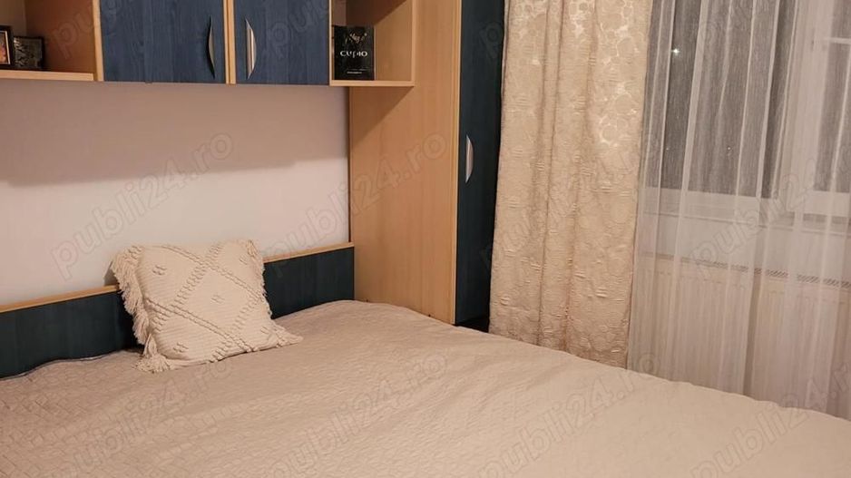 Apartament cu 3 camere de vanzare - Poză 1