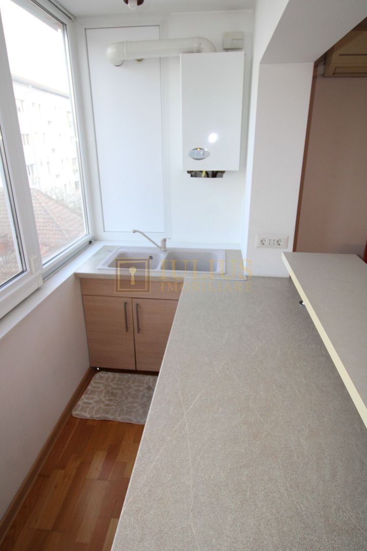 3 camere, zona Dambovita, apt superb, centrala proprie, disponibil imediat - Poză 6