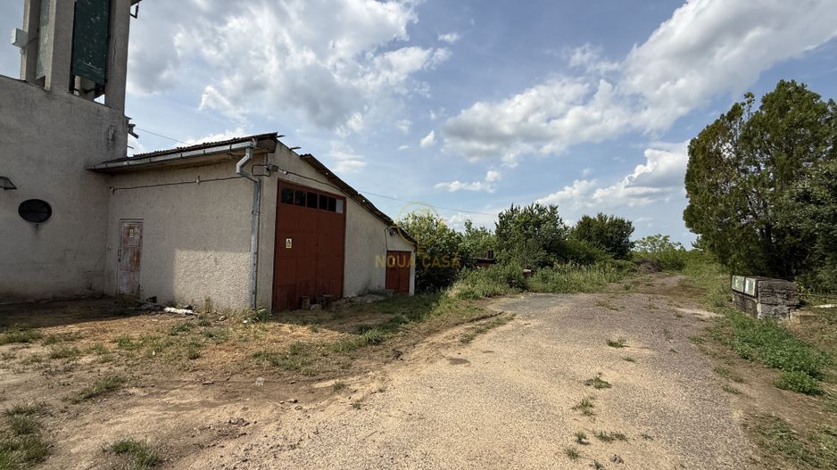 Stație Carburanți De Vânzare| 18.000 mp teren | Hale | Front la E81 - Poză 13