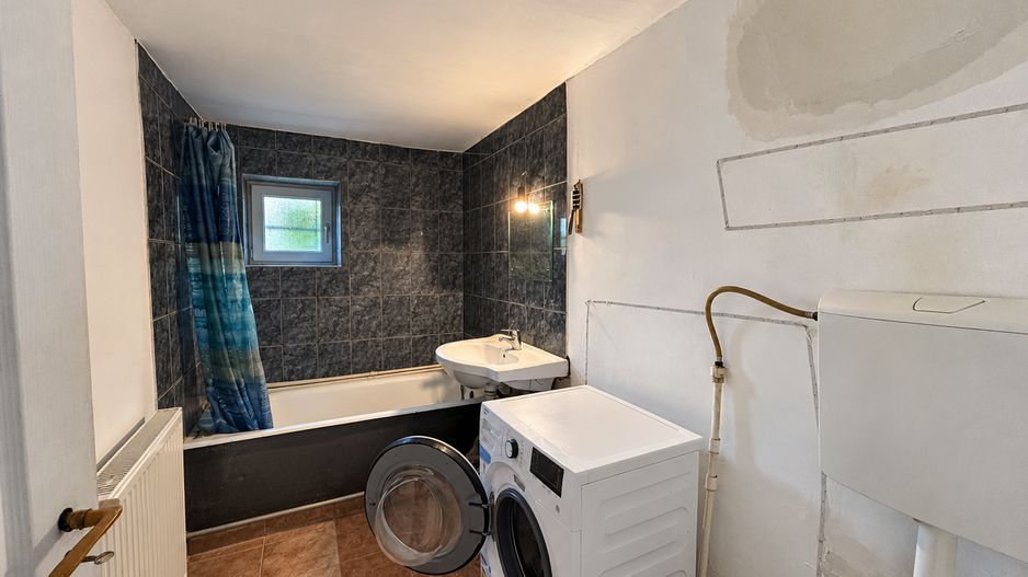 Casă cu teren 460mp | Valu lui Traian - Poză 11