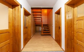 Casa spațioasa  cu 5 camere -  Pitesti - Argeș - 0% Comision! - Poză 6