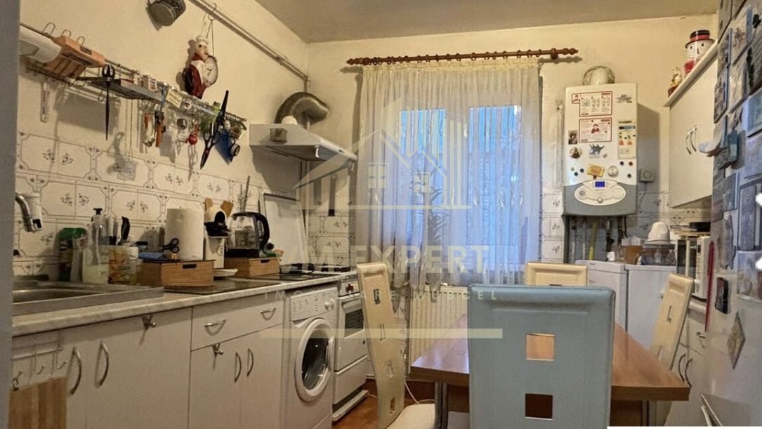 APARTAMENT 3 CAMERE ETAJ 1 CAMPULUNG COMISION 0 CUMPARATOR - Poză 3