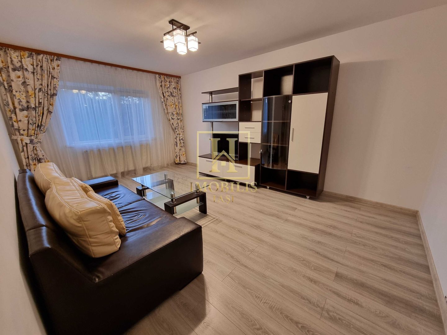 Mutare Imediata! Ap. 3 camere, Decomandat, Nicolina, Clopotari - Poză 3