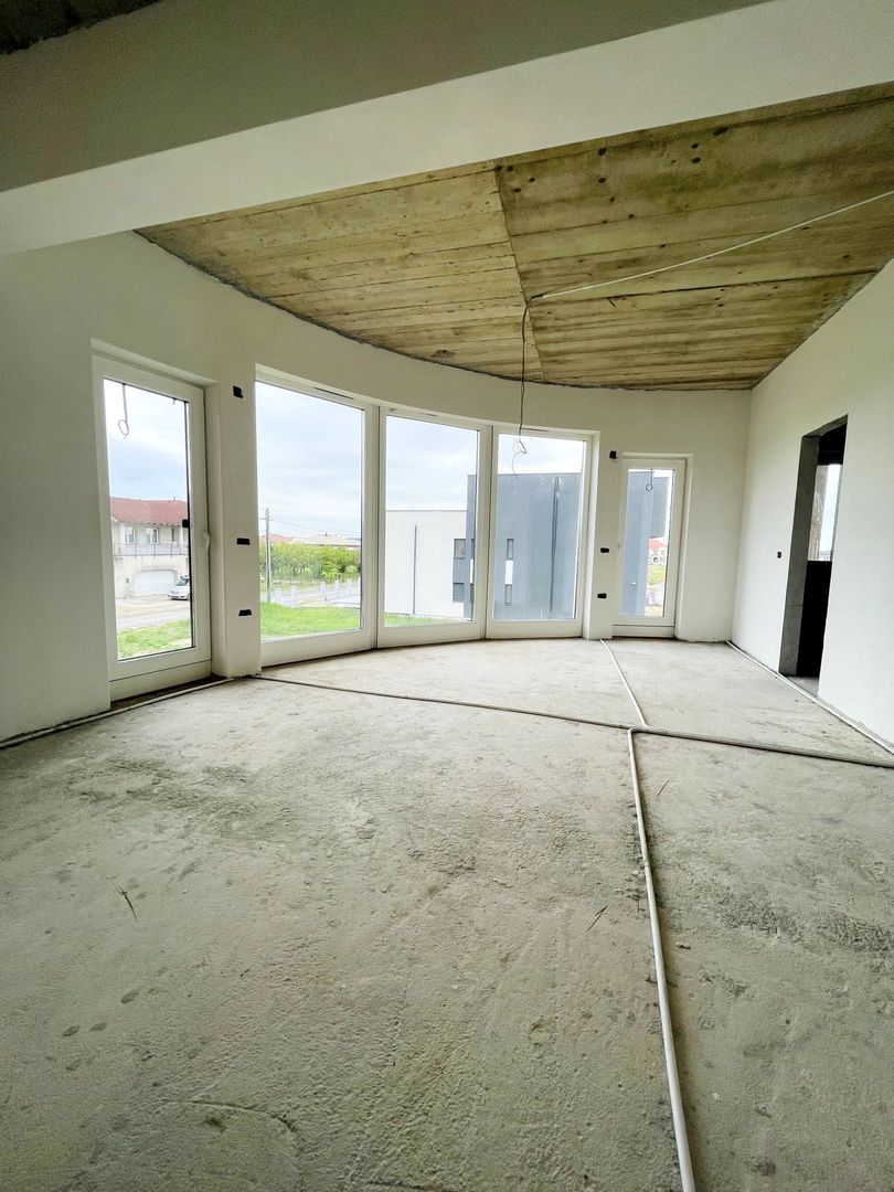 Casǎ de vânzare 7 camere P+E Sânmartin - Poză 9