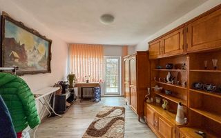 Curte generoasa - Casa Intretinuta - Zona Pod Ira - Poză 8