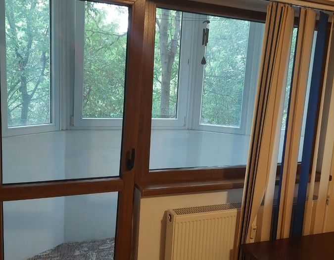 Garsonieră cocheta, mobilată și utilată, etaj 1, metrou Titan - Poză 2