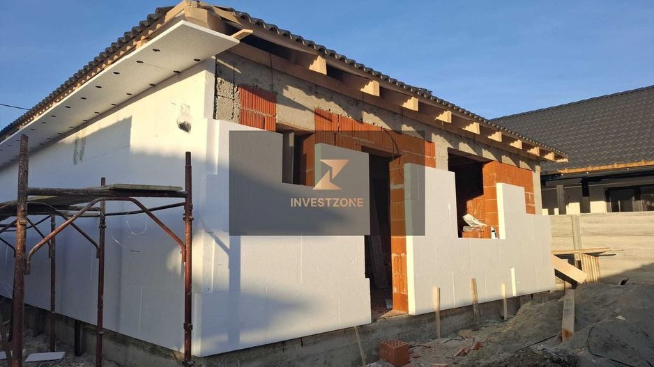 Casă de vânzare Nojorid – 3 camere, 85 mp utili - Poză 8