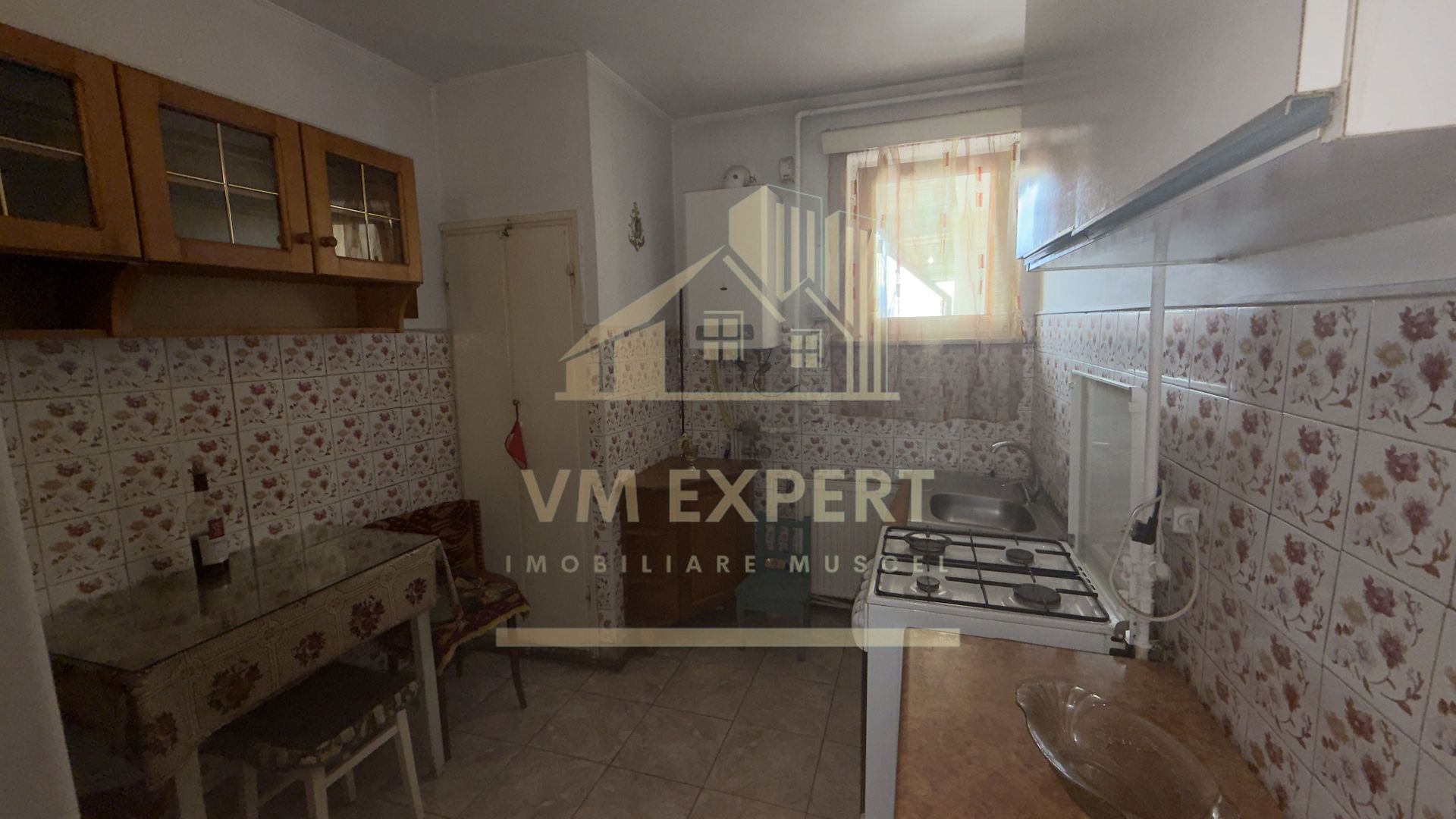 APARTAMENT 2 CAMERE ETAJ 4 ZONA ULTRACENTRALĂ CAMPULUNG - Poză 20