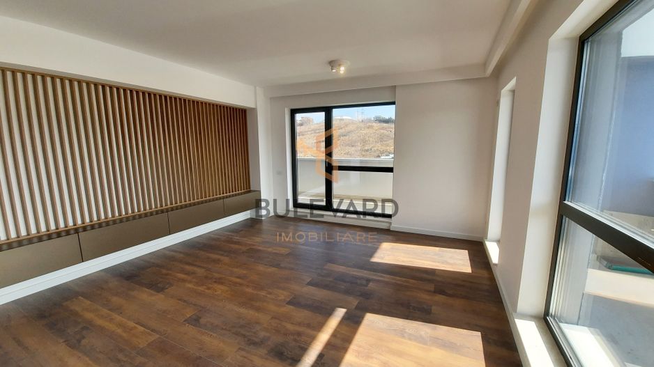 Apartament ultrafinisat de 80 mp + terase 32 mp, parcare subterana! - Poză 3