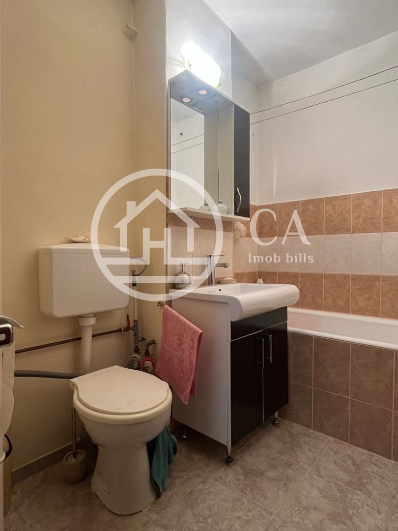 Apartament cu o cameră de vânzare in zona Rogerius, Oradea - Poză 5