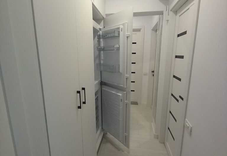 Închiriere apartament 2 camere, decomandat, cu loc de parcare - Poză 2