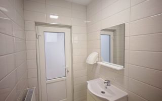 SPAȚIU COMERCIAL | 64 MP | SALA DE AȘTEPTARE - Poză 6