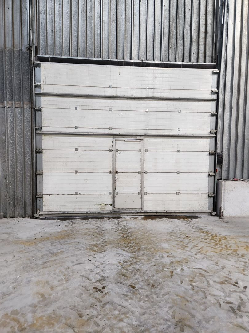 Hale depozit-productie industriala la 20 km de TM - Poză 5