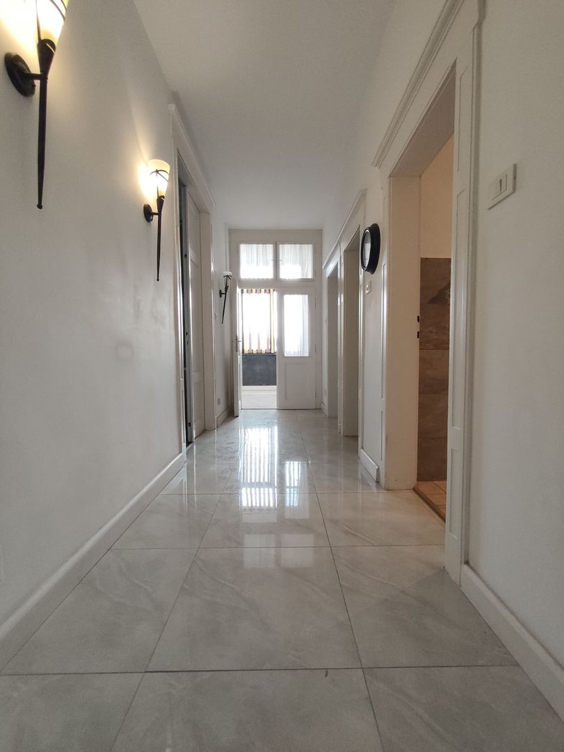 APARTAMENT 3 CAMERE ZONA SINAIA - Poză 6