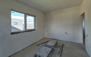 Casă / Vilă patru camere, curte proprie 250 mp, stil Duplex - Poză 12