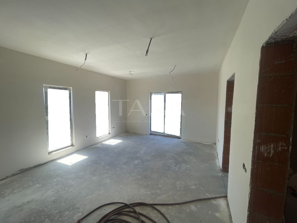 Vanzare casa individuala pe un singur nivel,  Campenesti - Poză 3
